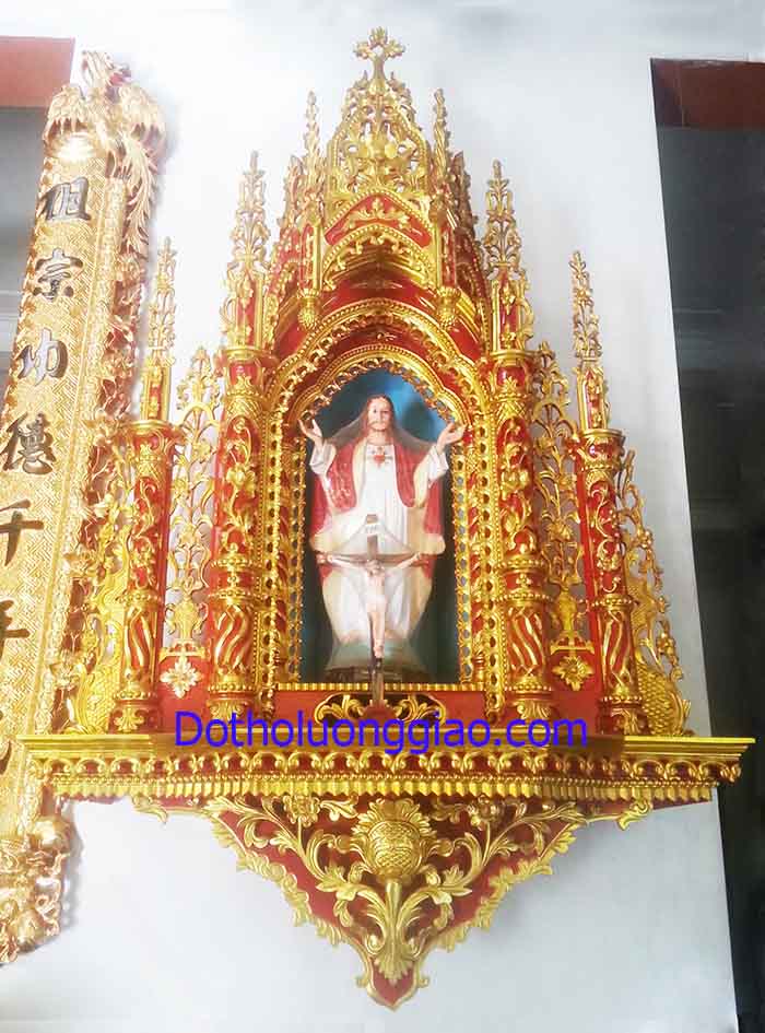 Bàn thờ gỗ treo tường